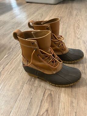Women’s LL Bean Boots with Rubber Toe